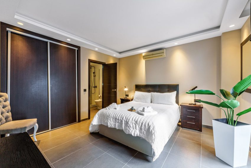 R5170912-Villa-For-Sale-Marbella-Detached-5-Beds-313-Built-12