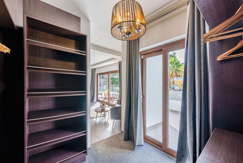 R5170912-Villa-For-Sale-Marbella-Detached-5-Beds-313-Built-18