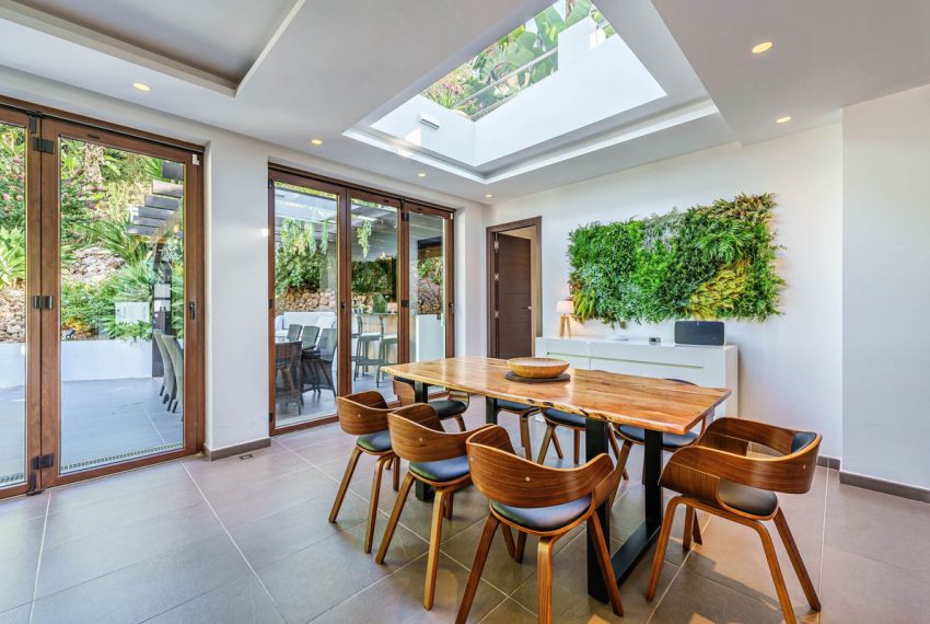 R5170912-Villa-For-Sale-Marbella-Detached-5-Beds-313-Built-8