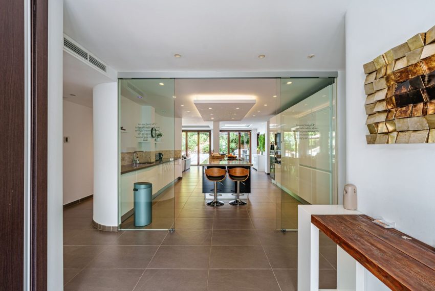 R5170912-Villa-For-Sale-Marbella-Detached-5-Beds-313-Built-9