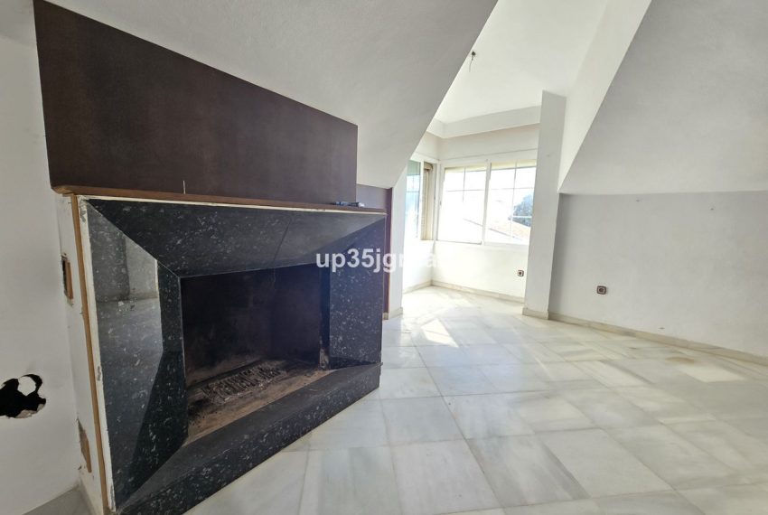 R5171008-Apartment-For-Sale-Estepona-Penthouse-3-Beds-146-Built-1