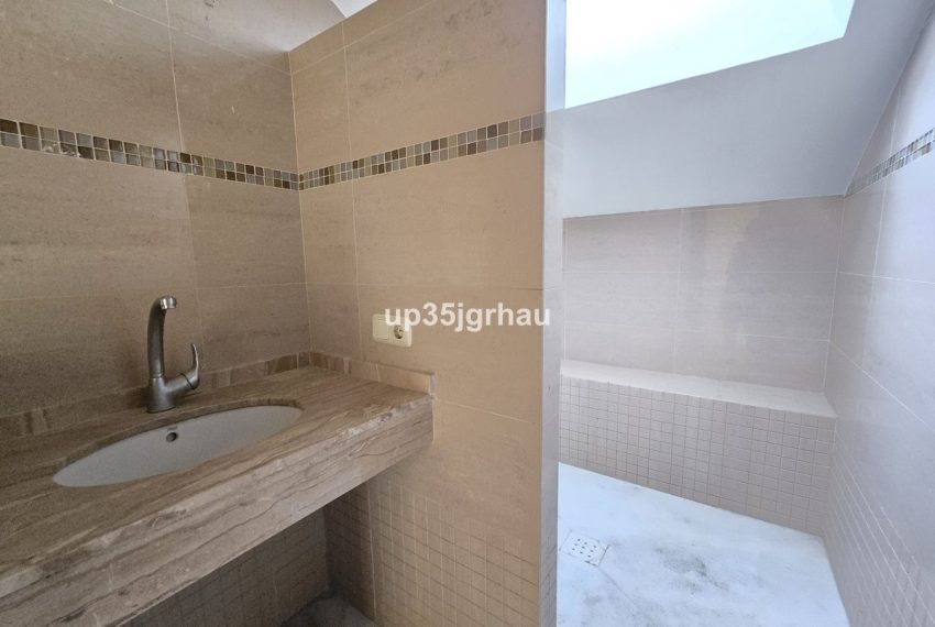 R5171008-Apartment-For-Sale-Estepona-Penthouse-3-Beds-146-Built-17