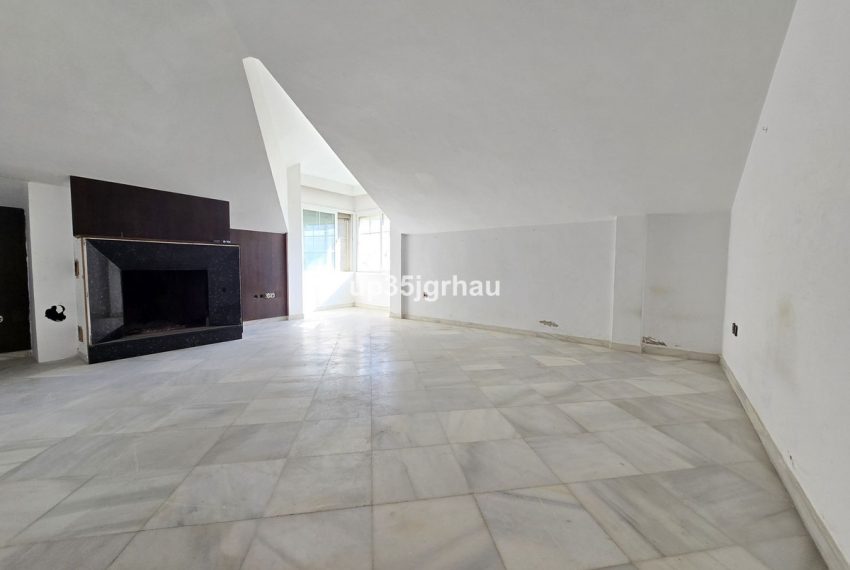 R5171008-Apartment-For-Sale-Estepona-Penthouse-3-Beds-146-Built-2