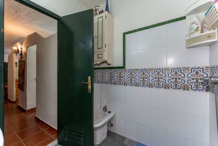 R5171038-Villa-For-Sale-Coin-Detached-2-Beds-166-Built-14