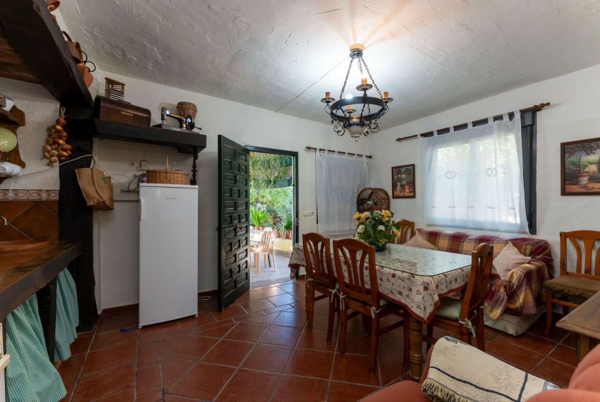 R5171038-Villa-For-Sale-Coin-Detached-2-Beds-166-Built-5