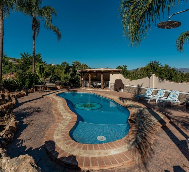 R5171038-Image 1-Detached - 2 Beds - 166 Built