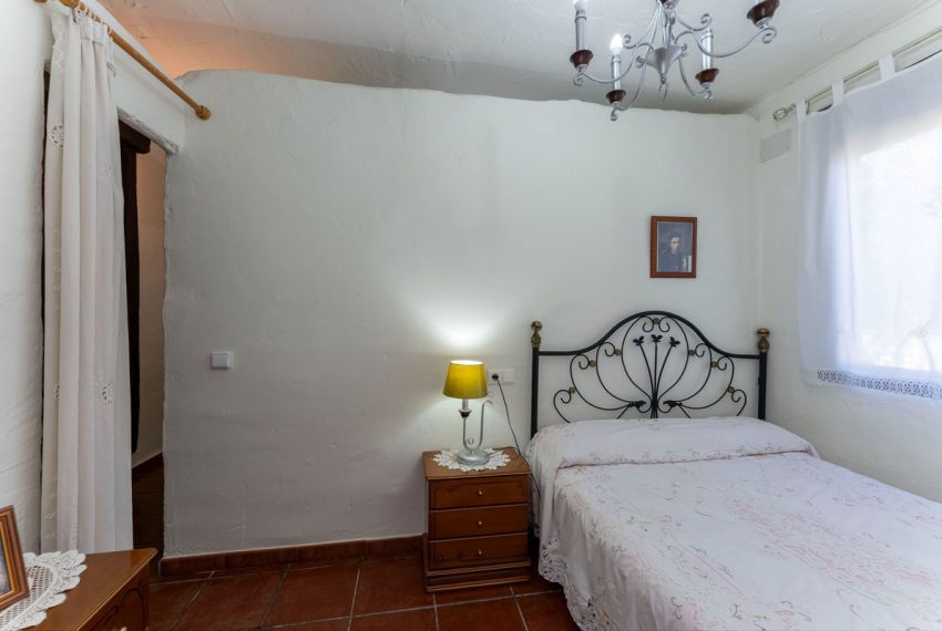 R5171038-Villa-For-Sale-Coin-Detached-2-Beds-166-Built-7