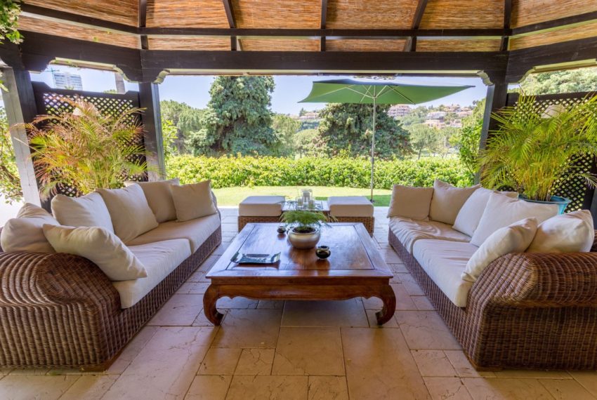 R2804213-Villa-For-Sale-Rio-Real-Detached-6-Beds-1000-Built-12