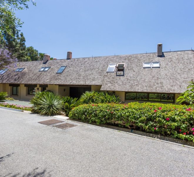 R2804213-Image 1-Detached - 6 Beds - 1000 Built