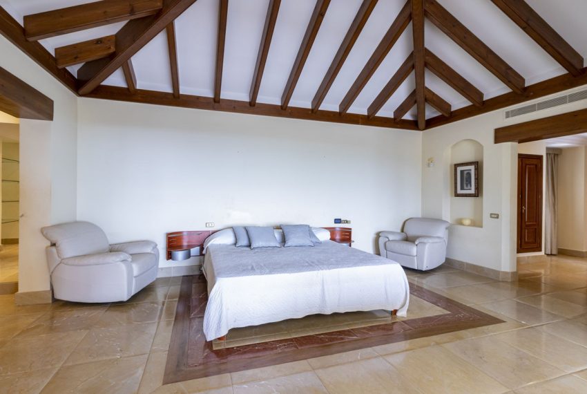 R4140697-Villa-For-Sale-La-Zagaleta-Detached-4-Beds-1096-Built-14