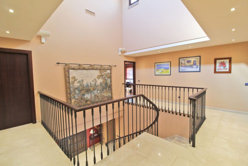 R4194424-Villa-For-Sale-Marbella-Detached-5-Beds-625-Built-18