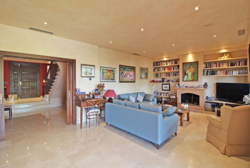 R4194424-Villa-For-Sale-Marbella-Detached-5-Beds-625-Built-7