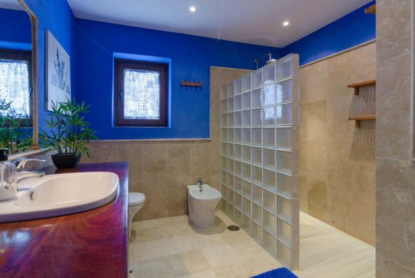 R4380736-Villa-For-Sale-Estepona-Detached-4-Beds-204-Built-13