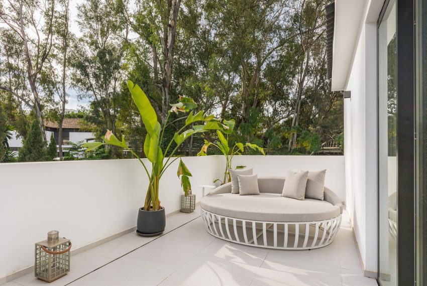 R4623928-Villa-For-Sale-Nueva-Andalucia-Detached-5-Beds-470-Built-14