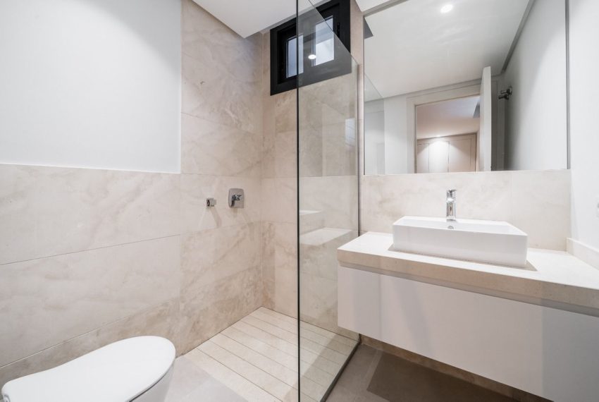 R4657594-Villa-For-Sale-El-Paraiso-Detached-4-Beds-330-Built-10