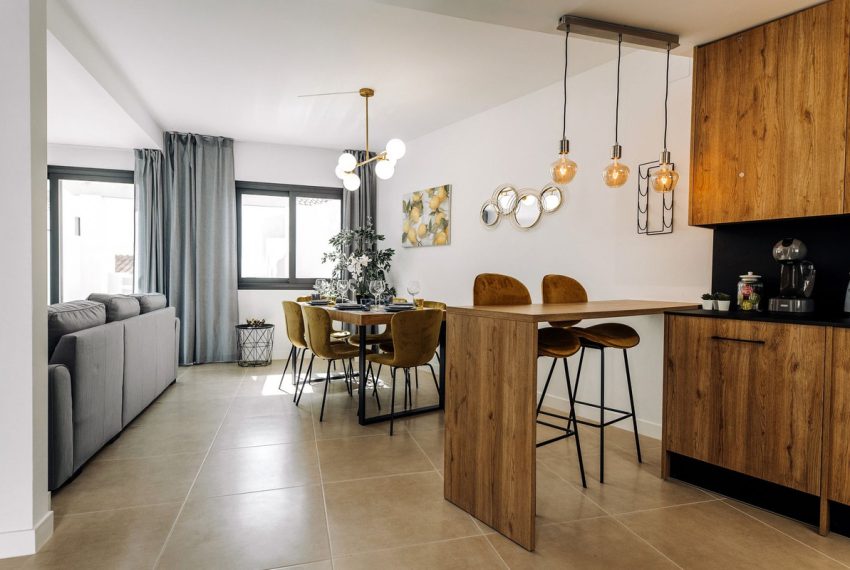 R4713475-Townhouse-For-Sale-New-Golden-Mile-Terraced-3-Beds-150-Built-7