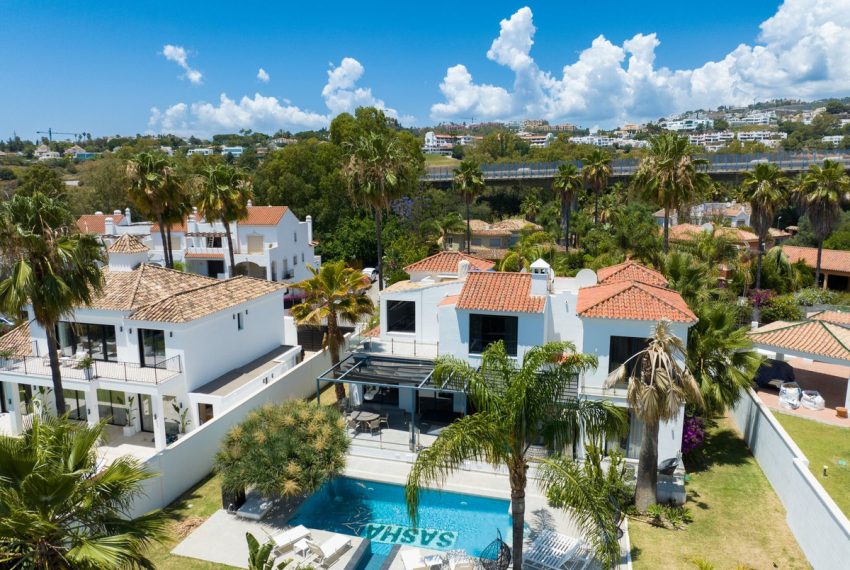 R4762639-Villa-For-Sale-Nueva-Andalucia-Detached-4-Beds-328-Built-1