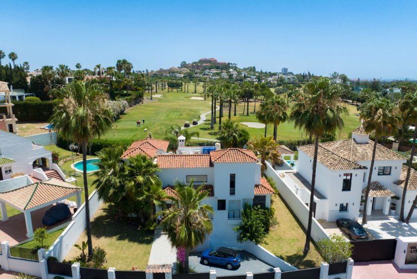 R4762639-Villa-For-Sale-Nueva-Andalucia-Detached-4-Beds-328-Built-2