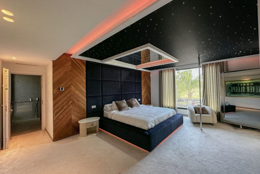 R4762639-Villa-For-Sale-Nueva-Andalucia-Detached-4-Beds-328-Built-8