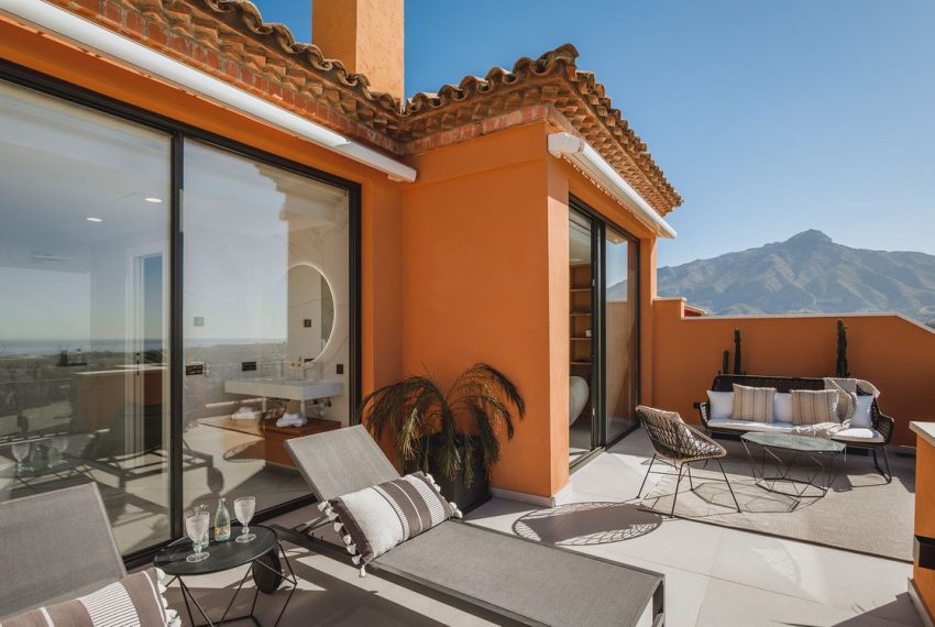 R4813534-Apartment-For-Sale-Nueva-Andalucia-Penthouse-Duplex-3-Beds-290-Built-10