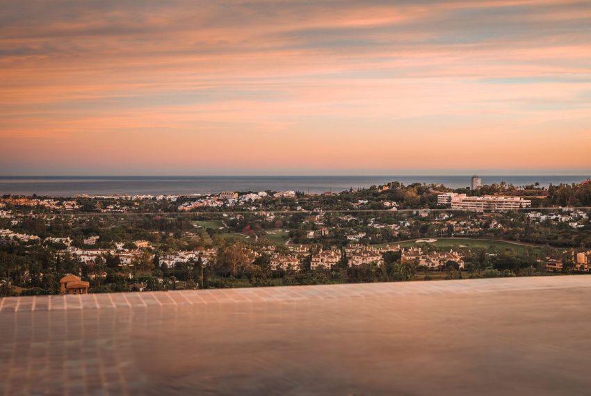 R4813534-Apartment-For-Sale-Nueva-Andalucia-Penthouse-Duplex-3-Beds-290-Built-12