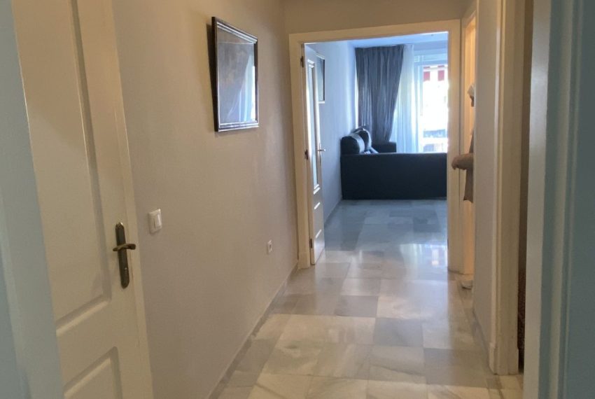 R4898821-Apartment-For-Sale-Nueva-Andalucia-Middle-Floor-4-Beds-112-Built-2