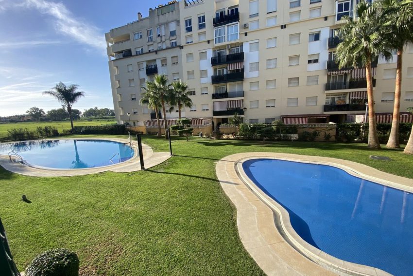 R4898821-Apartment-For-Sale-Nueva-Andalucia-Middle-Floor-4-Beds-112-Built
