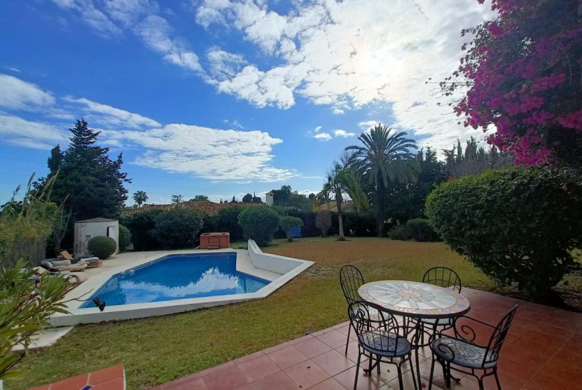 R4951972-Villa-For-Sale-Atalaya-Detached-6-Beds-435-Built-1
