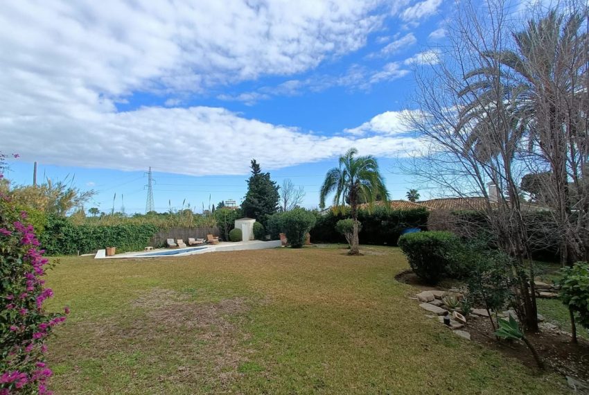 R4951972-Villa-For-Sale-Atalaya-Detached-6-Beds-435-Built-3