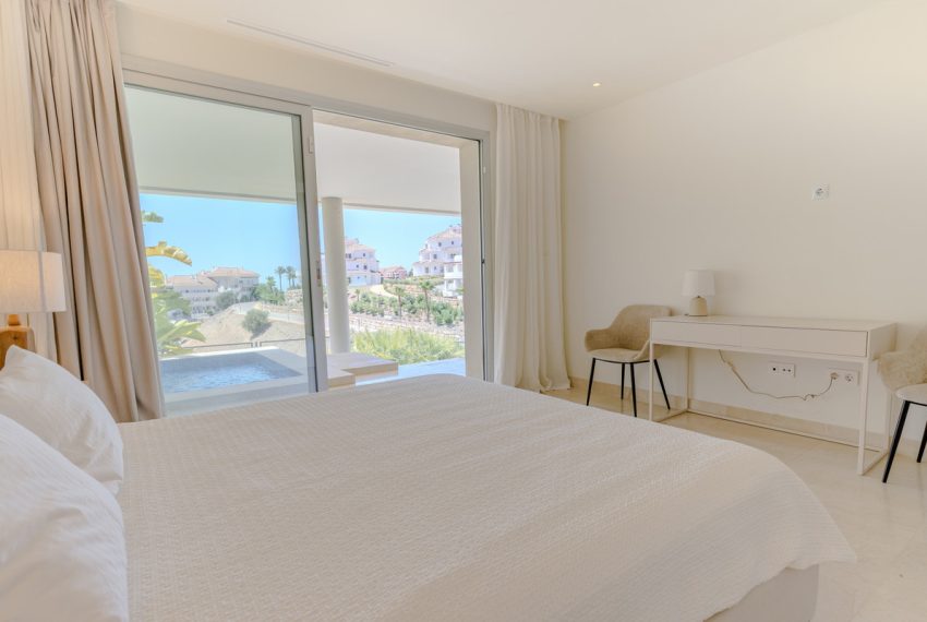 R5017156-Apartment-For-Sale-Nueva-Andalucia-Duplex-4-Beds-159-Built-15