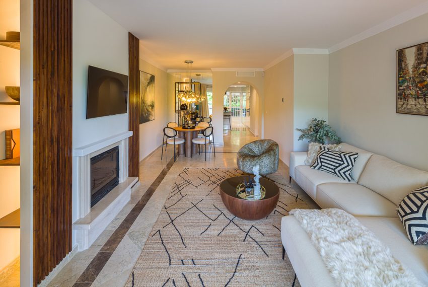 R5022946-Apartment-For-Sale-The-Golden-Mile-Ground-Floor-2-Beds-148-Built-1