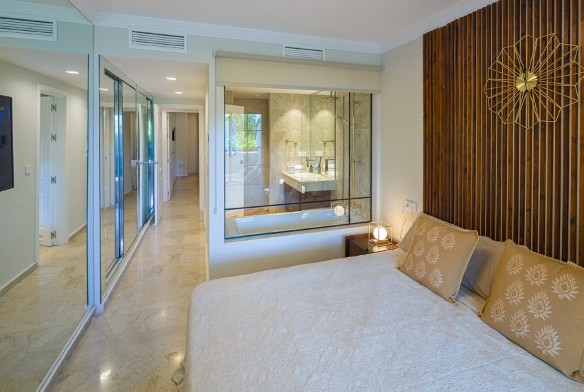 R5022946-Apartment-For-Sale-The-Golden-Mile-Ground-Floor-2-Beds-148-Built-9