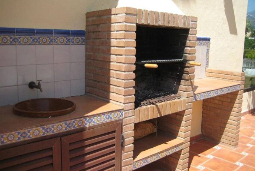 R5038708-Villa-For-Sale-Nueva-Andalucia-Detached-6-Beds-300-Built-18