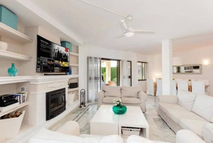 R5038708-Villa-For-Sale-Nueva-Andalucia-Detached-6-Beds-300-Built-7