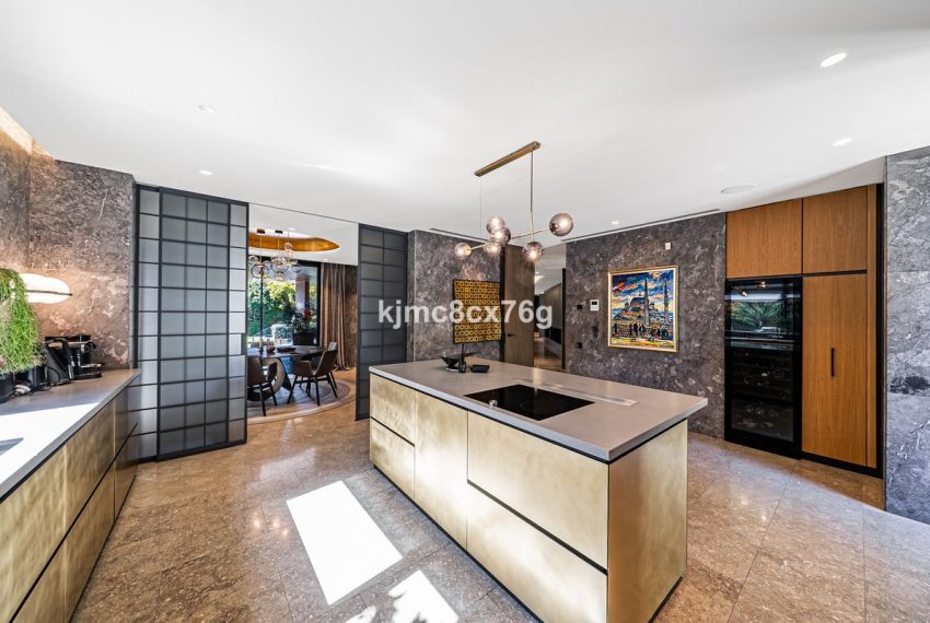 R5044666-Villa-For-Sale-Guadalmina-Baja-Detached-10-Beds-990-Built-15