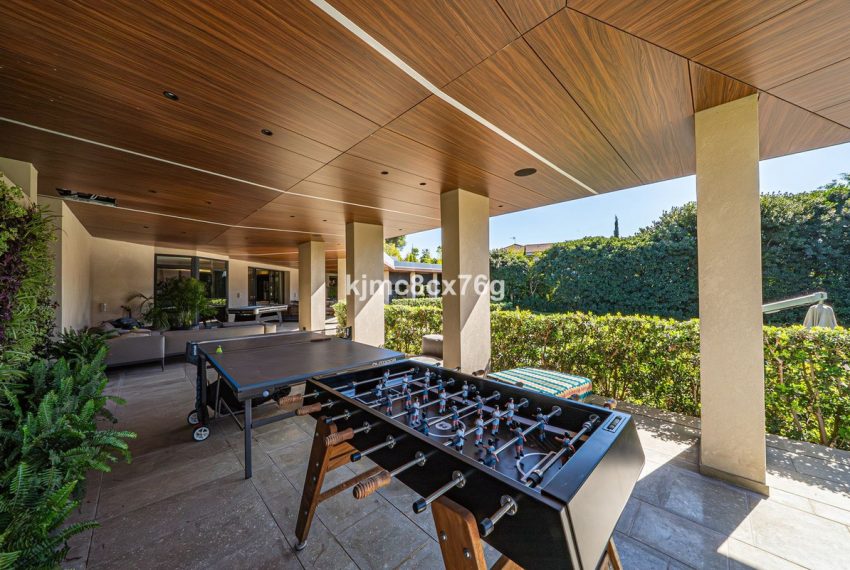 R5044666-Villa-For-Sale-Guadalmina-Baja-Detached-10-Beds-990-Built-3