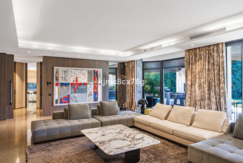 R5044666-Villa-For-Sale-Guadalmina-Baja-Detached-10-Beds-990-Built-8