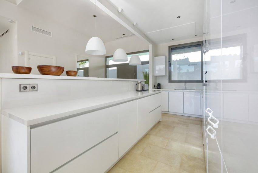 R5047168-Villa-For-Sale-La-Quinta-Detached-5-Beds-350-Built-12