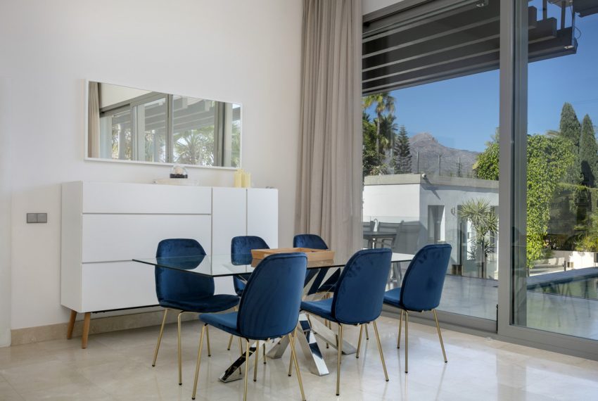 R5047168-Villa-For-Sale-La-Quinta-Detached-5-Beds-350-Built-14