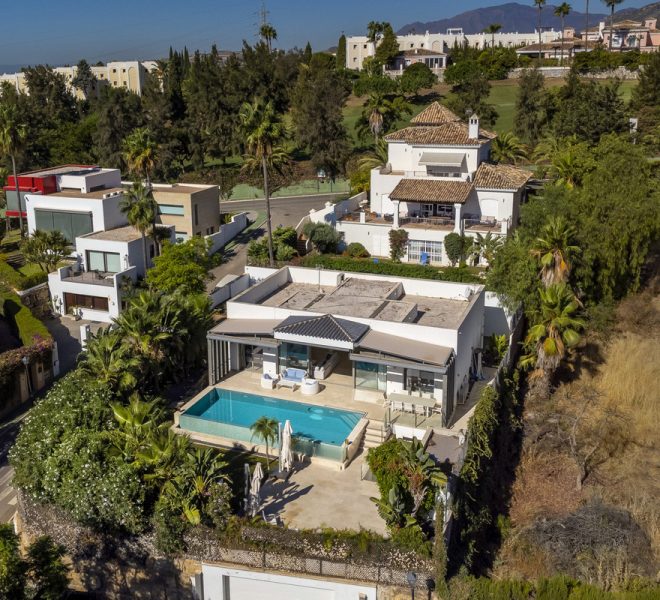 R5047168-Image 1-Detached - 5 Beds - 350 Built