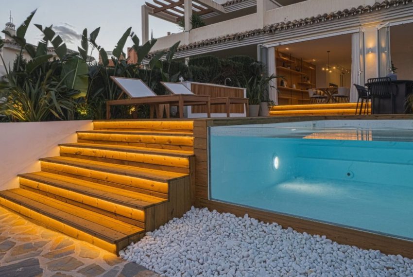 R5048557-Apartment-For-Sale-Nueva-Andalucia-Middle-Floor-3-Beds-193-Built