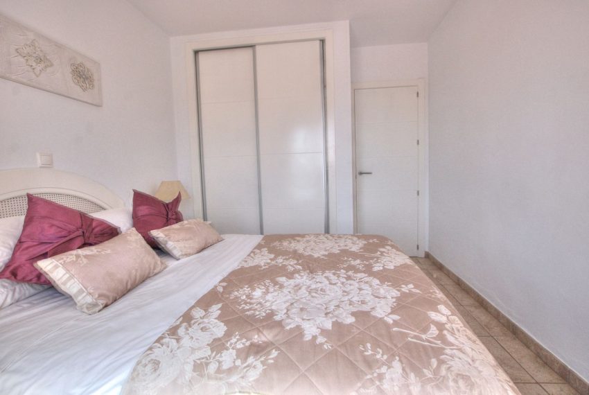 R5055706-Villa-For-Sale-La-Cala-Detached-4-Beds-185-Built-16