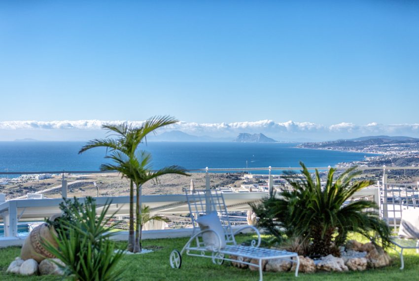 R5057962-Villa-For-Sale-Estepona-Detached-7-Beds-755-Built-19