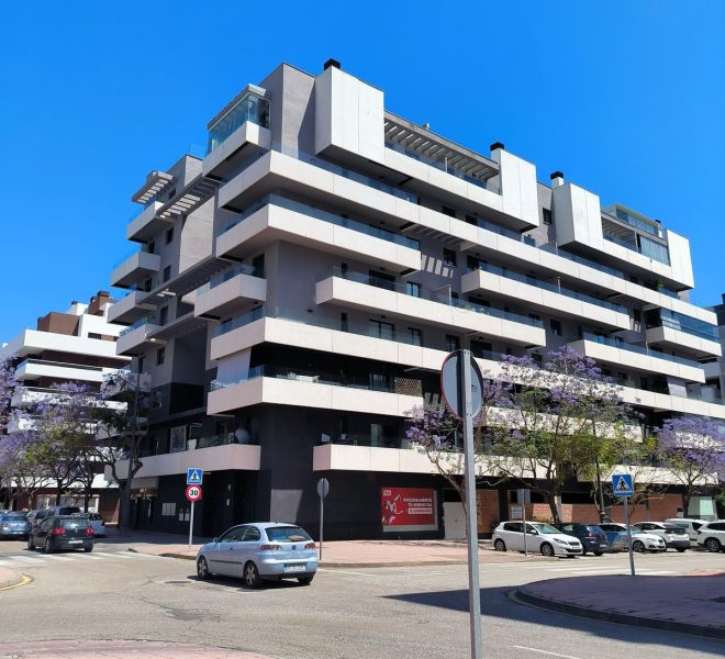R5080279-Image 1-Penthouse - 3 Beds - 167 Built