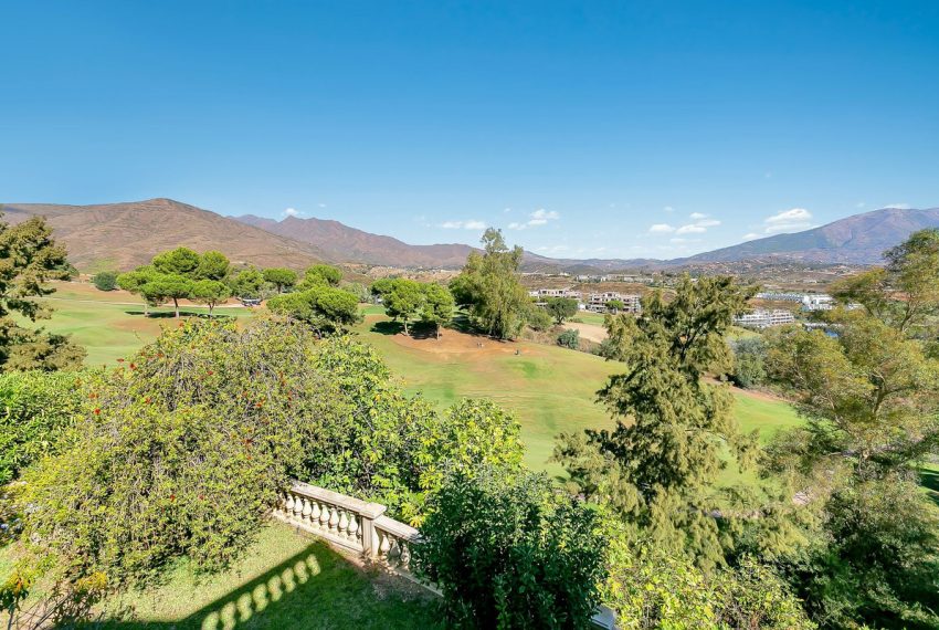 R5102338-Villa-For-Sale-La-Cala-Golf-Detached-6-Beds-597-Built-2