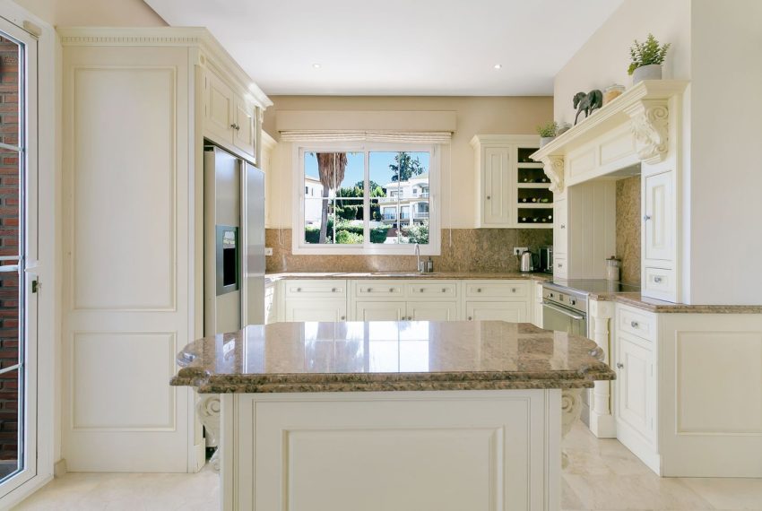 R5102338-Villa-For-Sale-La-Cala-Golf-Detached-6-Beds-597-Built-6