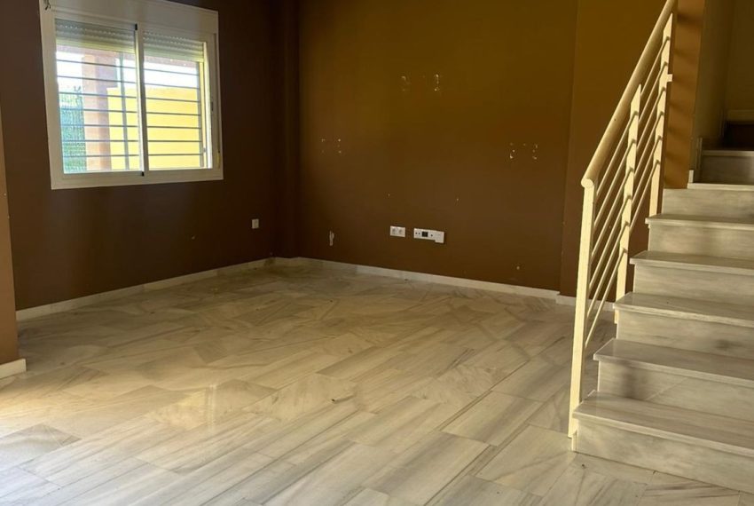 R5120113-Villa-For-Sale-Calahonda-Semi-Detached-4-Beds-213-Built-12