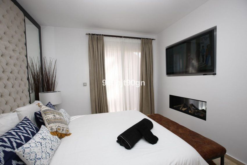 R5126038-Apartment-For-Sale-Elviria-Penthouse-Duplex-2-Beds-108-Built-9