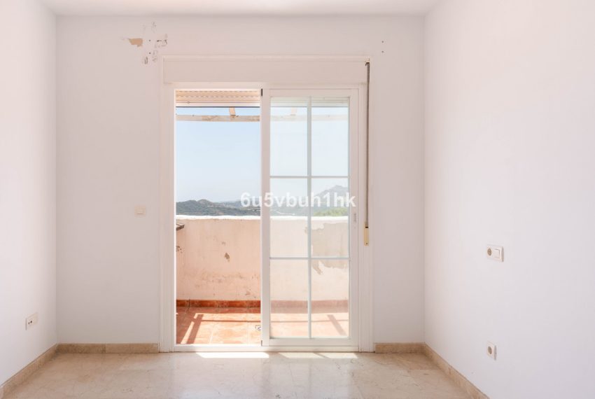 R5126875-Townhouse-For-Sale-Istan-Terraced-3-Beds-165-Built-3