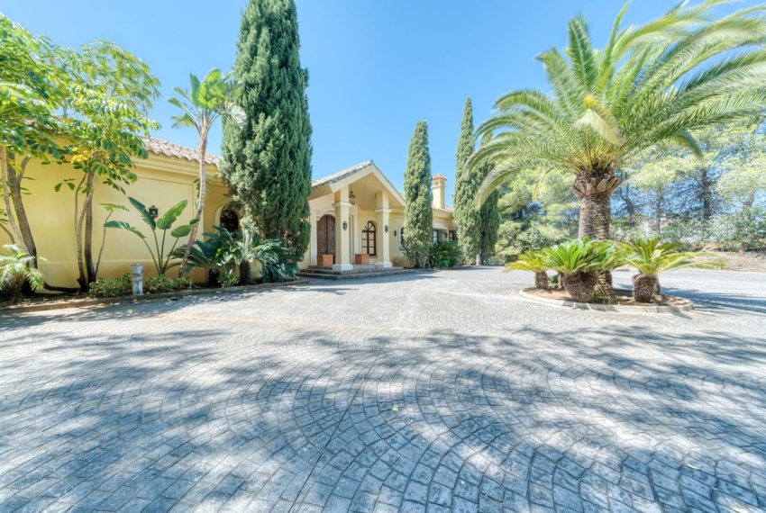 R5127400-Villa-For-Sale-La-Zagaleta-Detached-6-Beds-868-Built-4